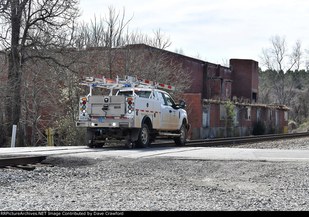 MofW Equipment Passing Through Shipman, Virginia